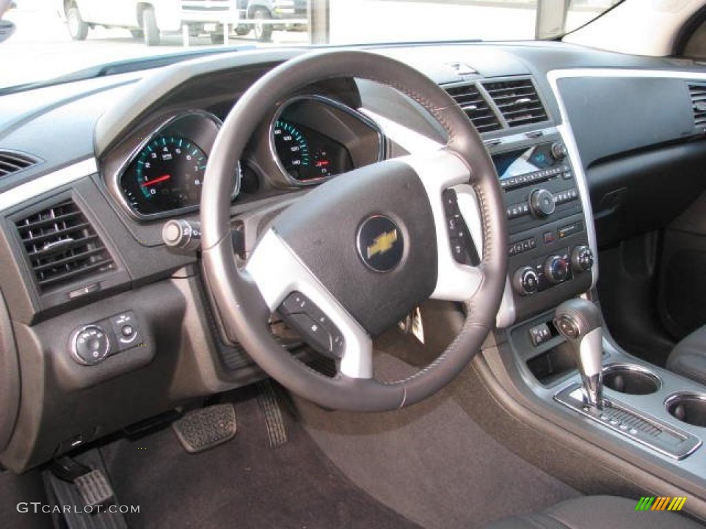 2010 Traverse LT AWD - Silver Ice Metallic / Ebony photo #5