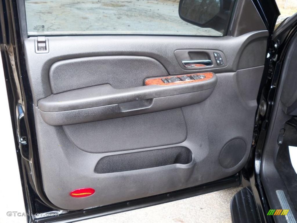 2007 Avalanche LTZ 4WD - Black / Ebony photo #18