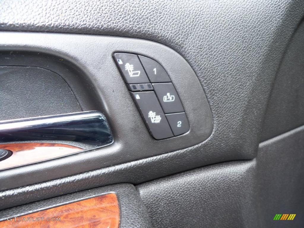 2007 Avalanche LTZ 4WD - Black / Ebony photo #19