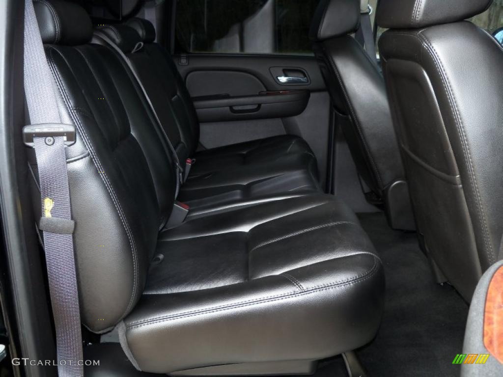 2007 Avalanche LTZ 4WD - Black / Ebony photo #27