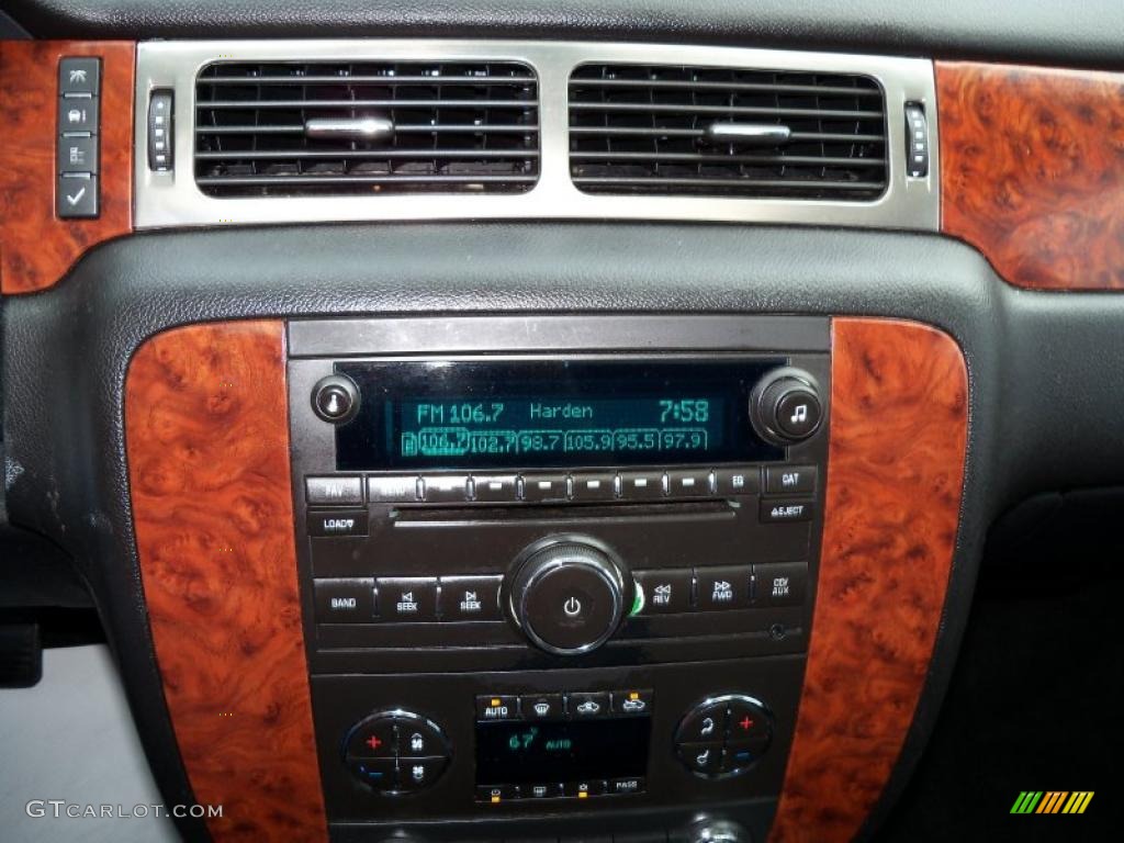 2007 Avalanche LTZ 4WD - Black / Ebony photo #35