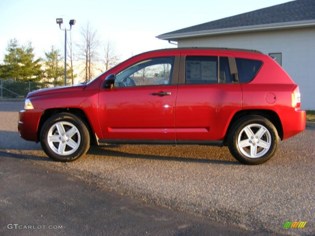2007 Compass Sport 4x4 - Inferno Red Crystal Pearlcoat / Pastel Pebble Beige photo #8