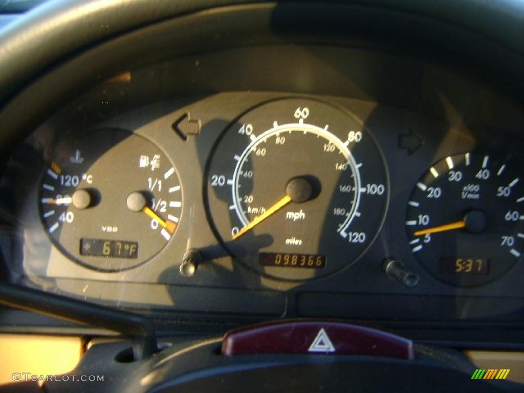 1998 ML 320 4Matic - Ruby Metallic / Sand photo #14