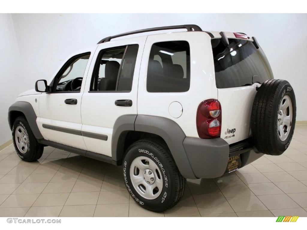2005 Liberty Sport 4x4 - Stone White / Medium Slate Gray photo #5