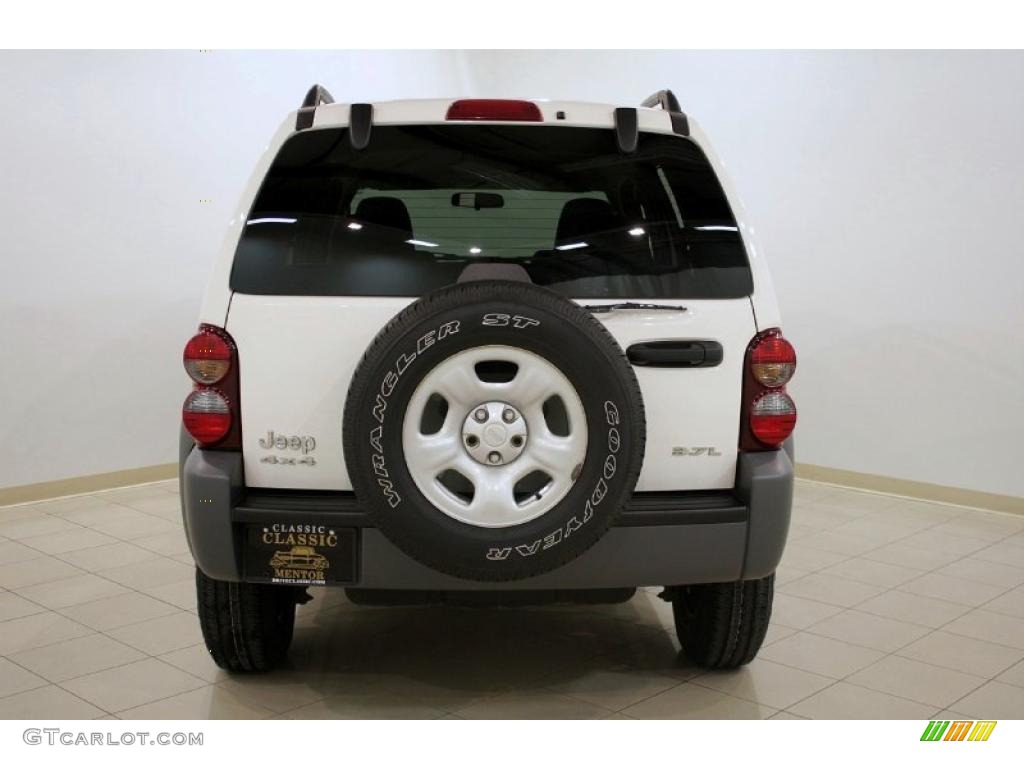 2005 Liberty Sport 4x4 - Stone White / Medium Slate Gray photo #6