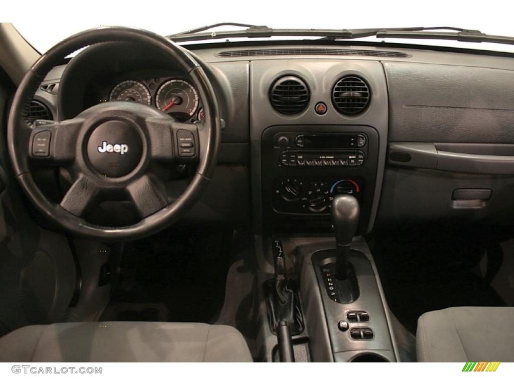 2005 Liberty Sport 4x4 - Stone White / Medium Slate Gray photo #20