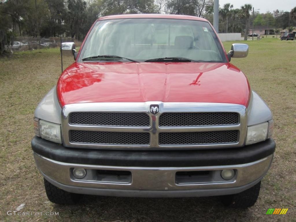 1996 Ram 2500 ST Extended Cab 4x4 - Poppy Red / Beige photo #2