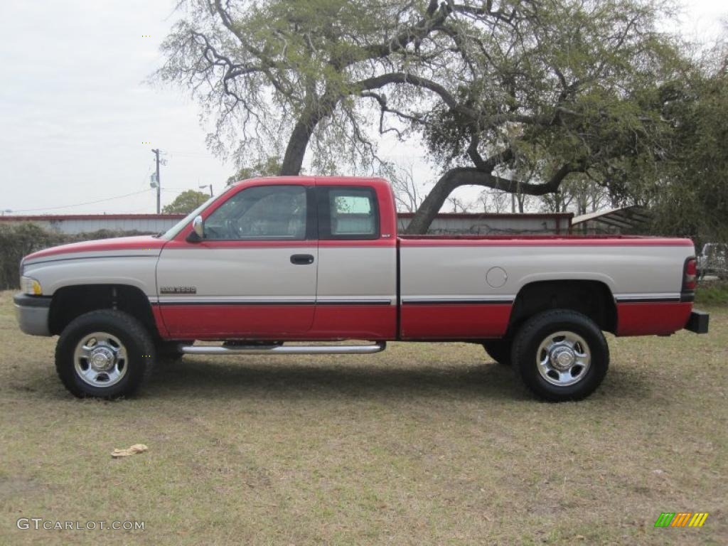 1996 Ram 2500 ST Extended Cab 4x4 - Poppy Red / Beige photo #7