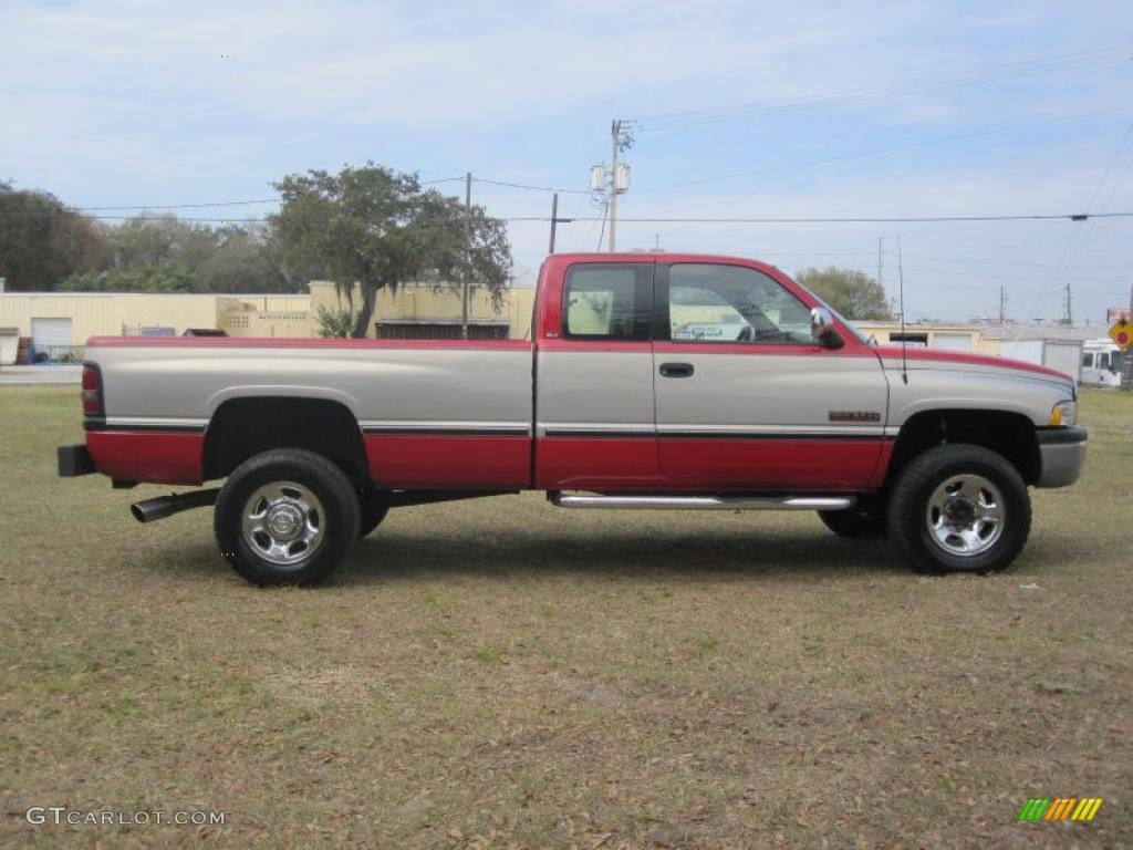 1996 Ram 2500 ST Extended Cab 4x4 - Poppy Red / Beige photo #8