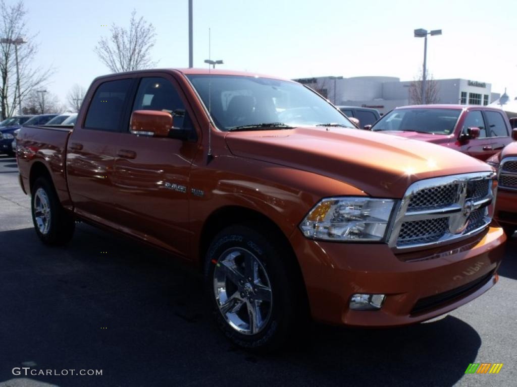 2010 Ram 1500 Sport Crew Cab - Mango Tango Pearl / Dark Slate/Medium Graystone photo #4