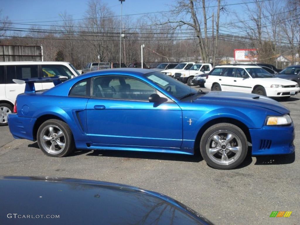 2000 Mustang V6 Coupe - Bright Atlantic Blue Metallic / Dark Charcoal photo #4