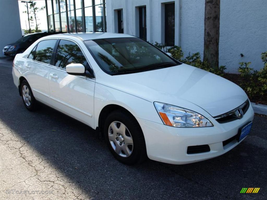 2007 Accord LX Sedan - Taffeta White / Ivory photo #1