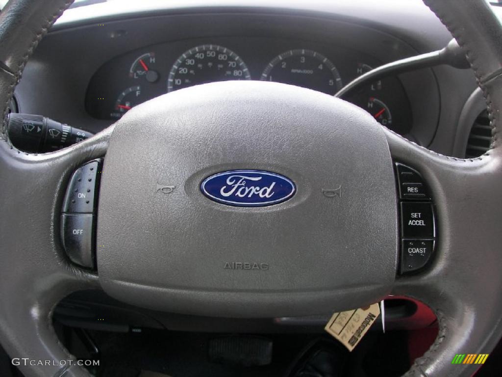 2003 F150 FX4 SuperCab 4x4 - Bright Red / Dark Graphite Grey photo #17