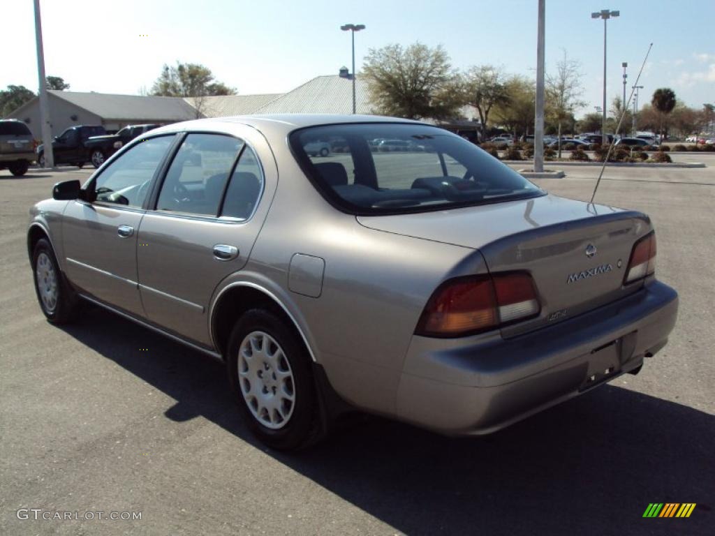1999 Maxima GLE - Sunlit Sand Metallic / Sereno photo #3