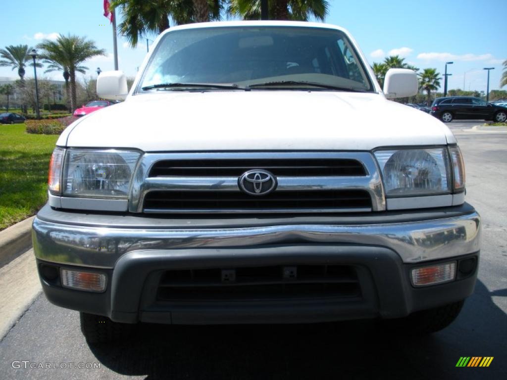 1999 4Runner SR5 - Natural White / Oak photo #3