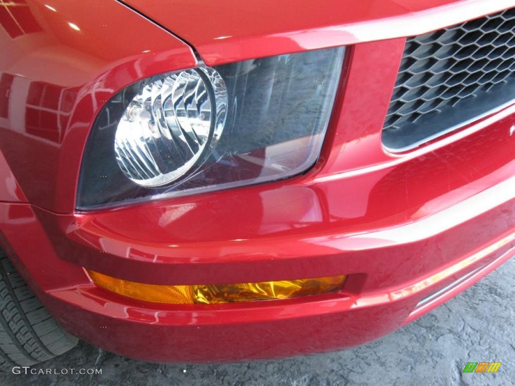 2007 Mustang V6 Deluxe Coupe - Redfire Metallic / Dark Charcoal photo #4
