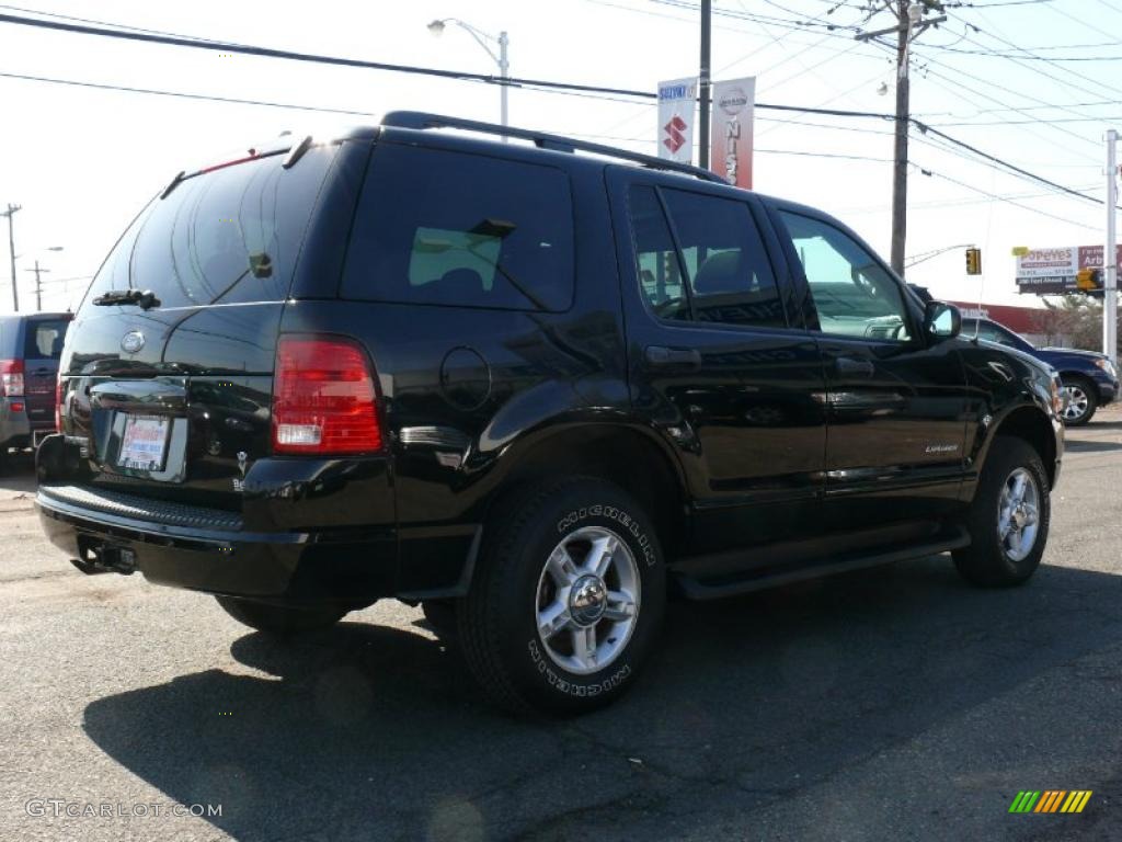 2004 Explorer XLT 4x4 - Black / Graphite photo #4