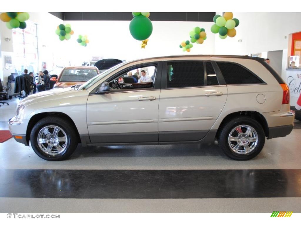 2005 Pacifica Touring AWD - Linen Gold Metallic Pearl / Dark Slate Gray photo #4