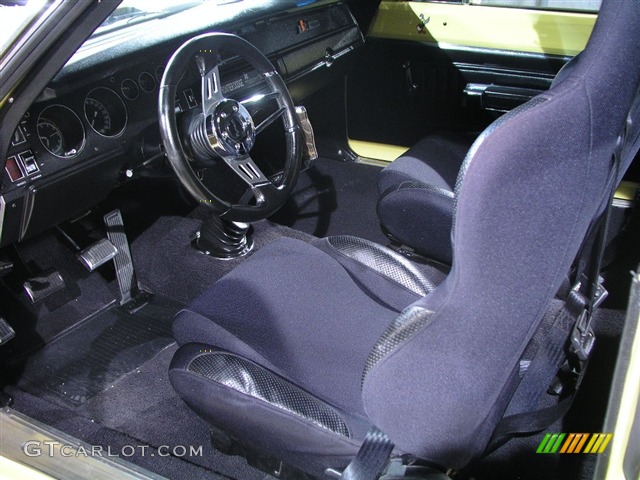 1970 Road Runner Coupe - Lemon Twist Yellow / Black photo #6