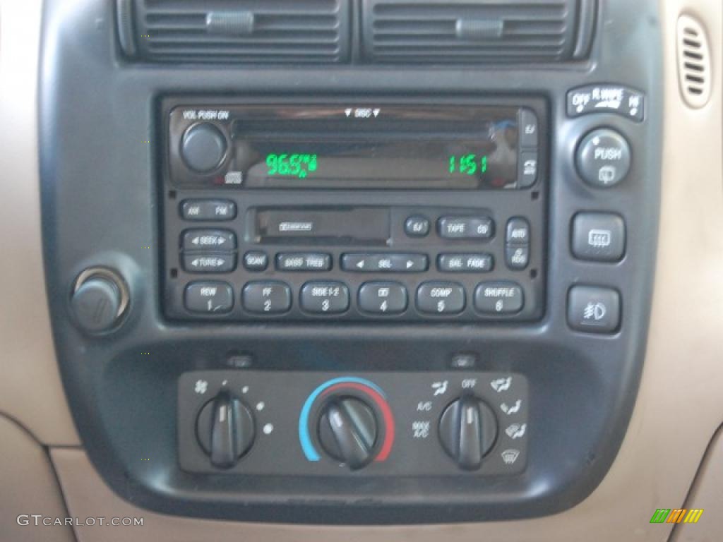 2001 Explorer XLT - Spruce Green Metallic / Medium Prairie Tan photo #13