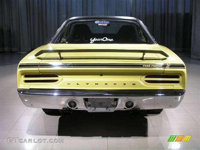 1970 Road Runner Coupe - Lemon Twist Yellow / Black photo #20