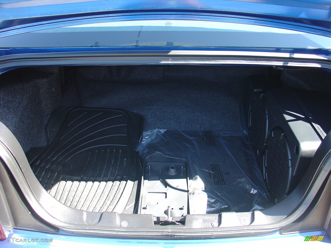 2007 Ford Mustang Shelby GT500 Coupe Trunk Photo #27453