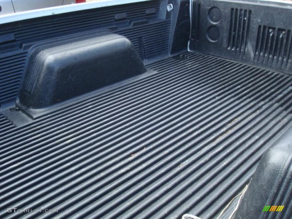 1999 S10 LS Extended Cab 4x4 - Summit White / Graphite photo #10