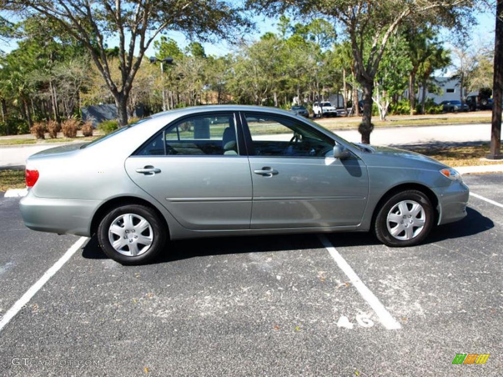 2006 Camry LE - Mineral Green Opal / Stone Gray photo #2