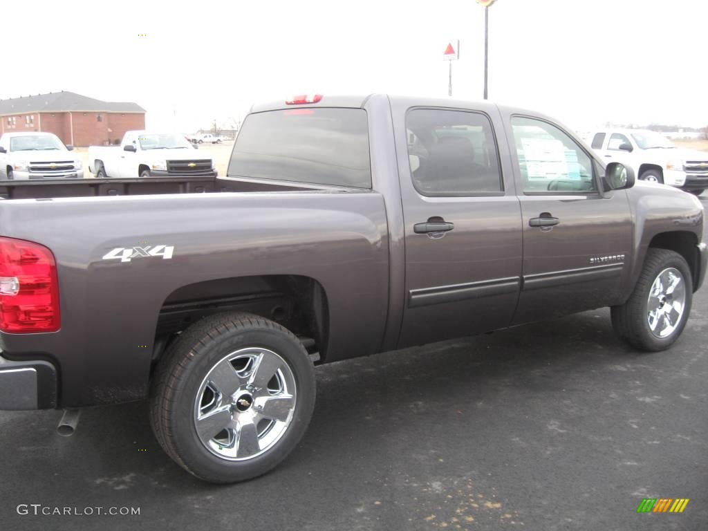 2010 Silverado 1500 LT Crew Cab 4x4 - Taupe Gray Metallic / Light Titanium/Ebony photo #5