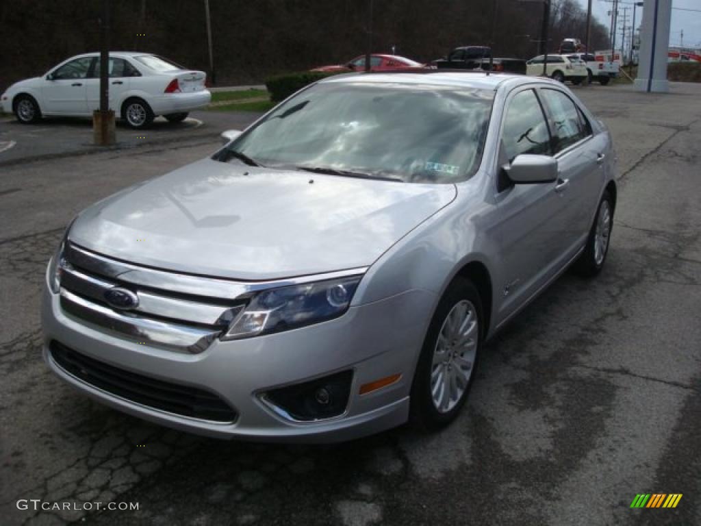 2010 Fusion Hybrid - Brilliant Silver Metallic / Charcoal Black photo #5