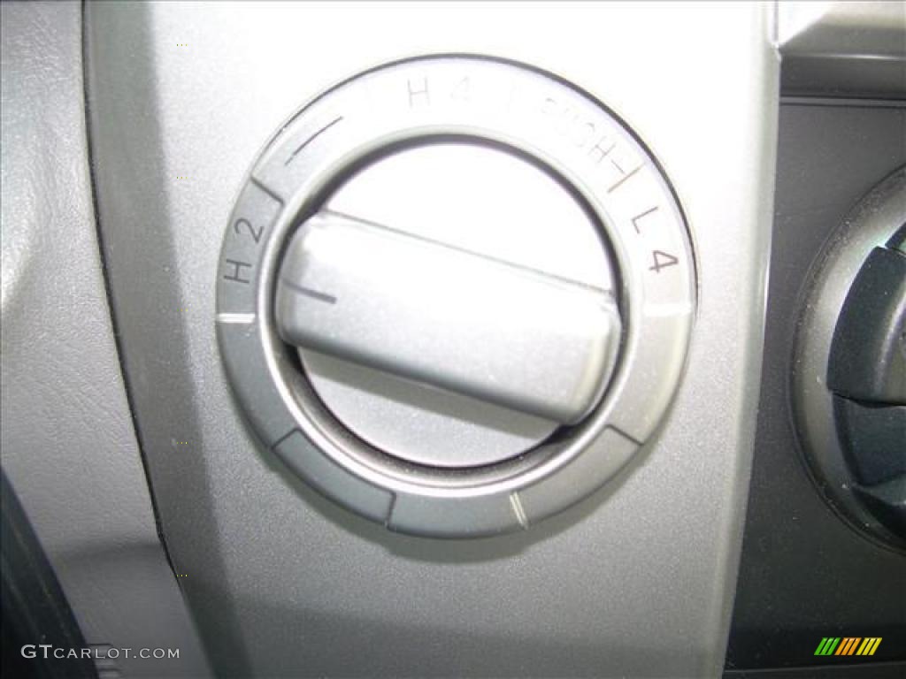 2004 4Runner SR5 4x4 - Natural White / Stone photo #19