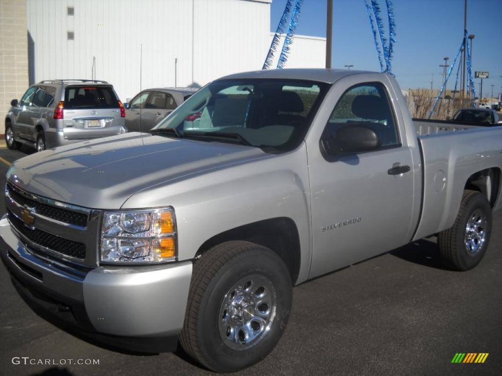 Sheer Silver Metallic Chevrolet Silverado 1500