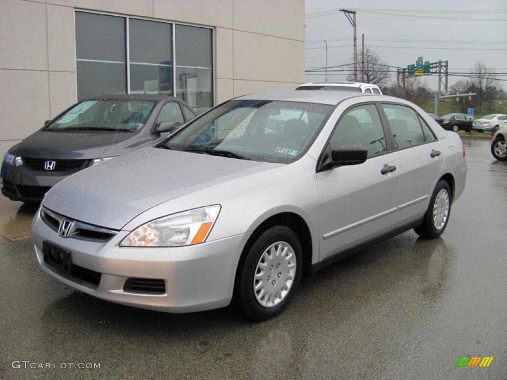2006 Accord Value Package Sedan - Alabaster Silver Metallic / Gray photo #2