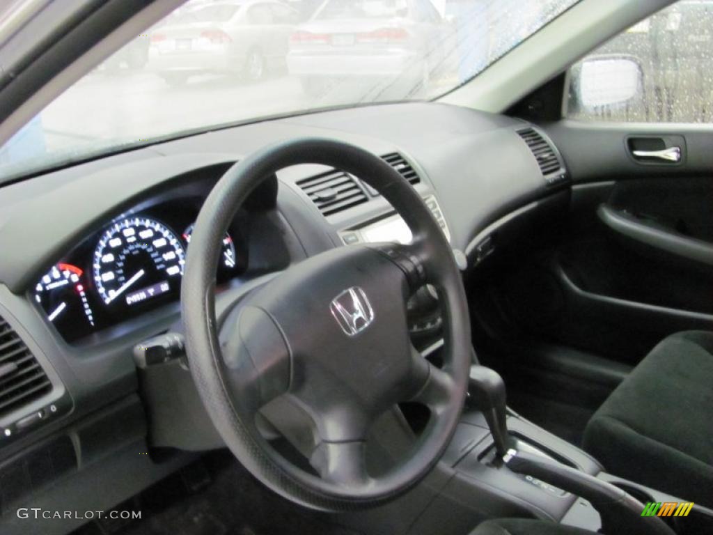 2006 Accord Value Package Sedan - Alabaster Silver Metallic / Gray photo #10