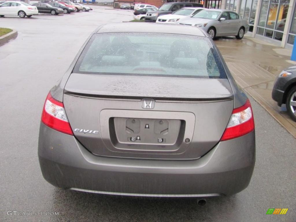 2006 Civic LX Coupe - Galaxy Gray Metallic / Gray photo #5