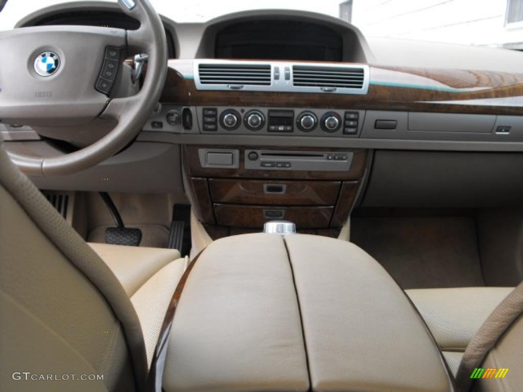 2006 7 Series 750i Sedan - Alpine White / Dark Beige/Beige III photo #7
