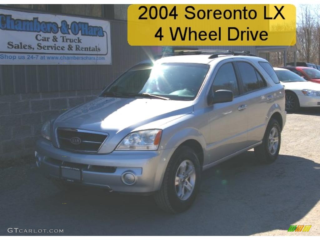 2004 Sorento LX 4WD - Diamond Silver Metallic / Gray photo #1