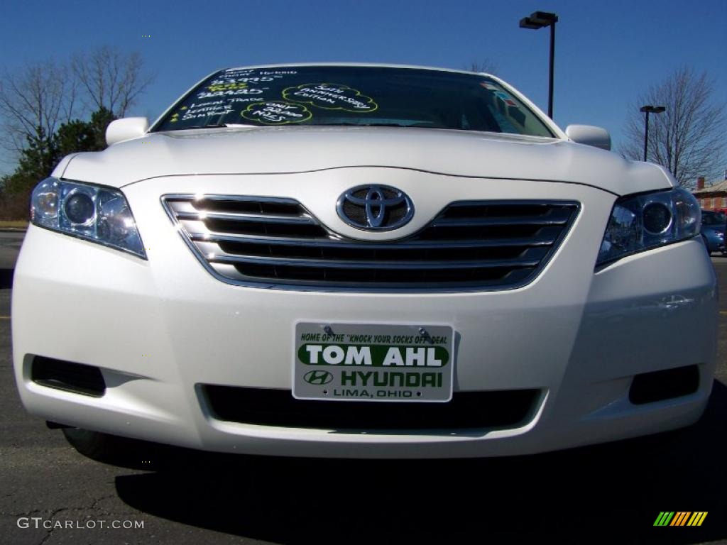 2007 Camry Hybrid - Blizzard White Pearl / Bisque photo #3