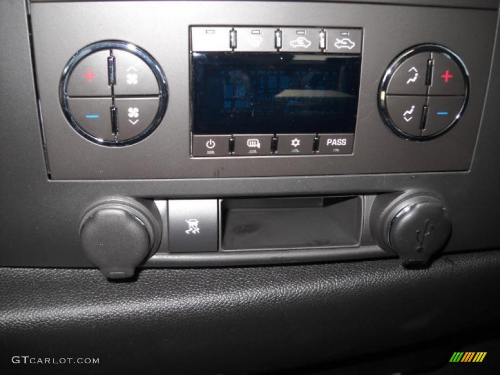 2010 Sierra 1500 SLE Crew Cab 4x4 - Pure Silver Metallic / Ebony photo #20