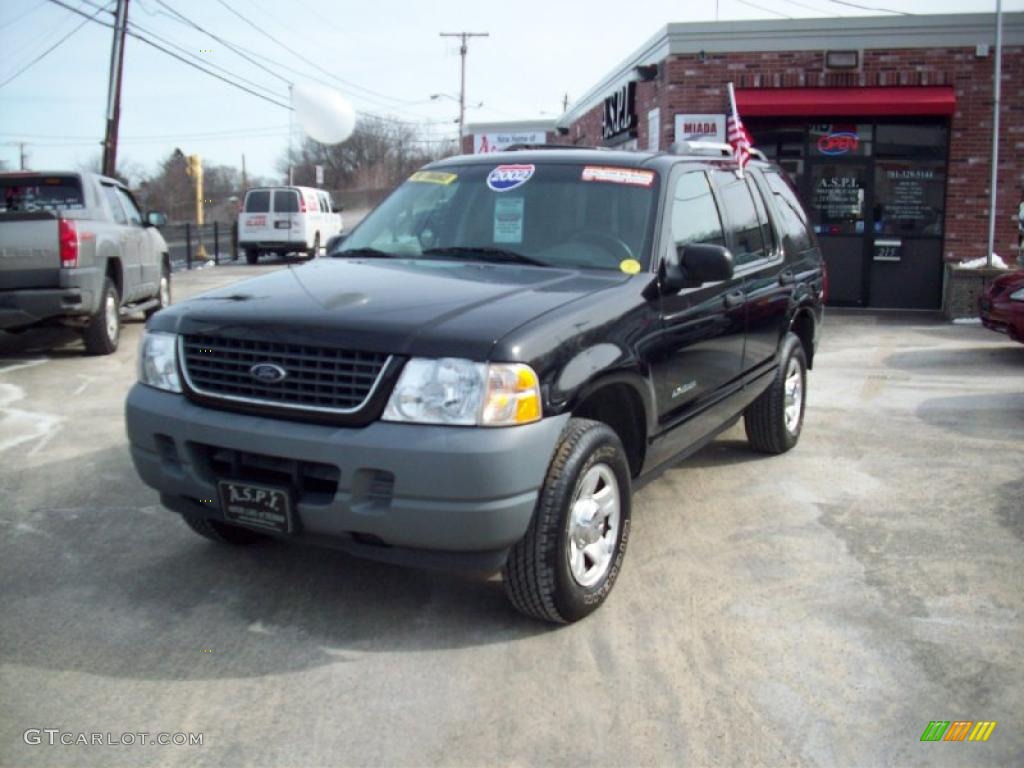 2002 Explorer XLS 4x4 - Black Clearcoat / Graphite photo #1