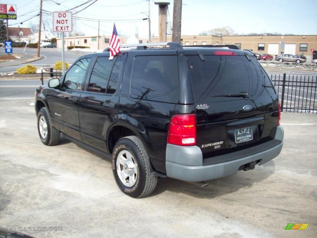 2002 Explorer XLS 4x4 - Black Clearcoat / Graphite photo #3