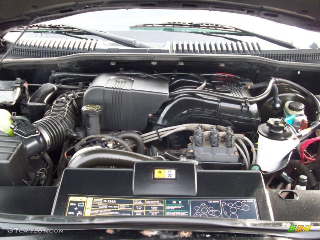 2002 Explorer XLS 4x4 - Black Clearcoat / Graphite photo #13