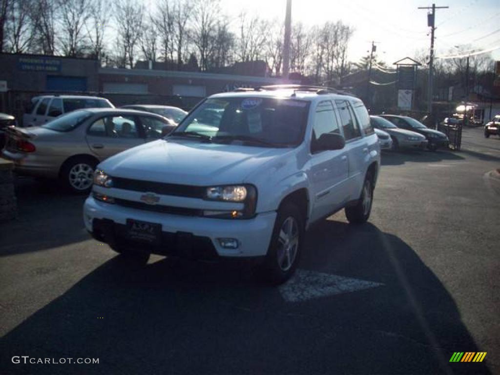 2004 TrailBlazer LS 4x4 - Summit White / Dark Pewter photo #1