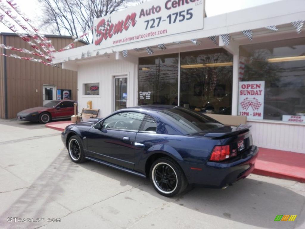 2001 Mustang GT Coupe - True Blue Metallic / Medium Parchment photo #2