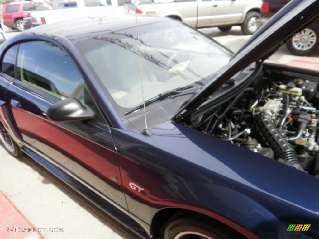 2001 Mustang GT Coupe - True Blue Metallic / Medium Parchment photo #25