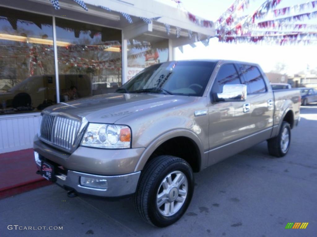 2004 F150 Lariat SuperCrew 4x4 - Arizona Beige Metallic / Tan photo #10