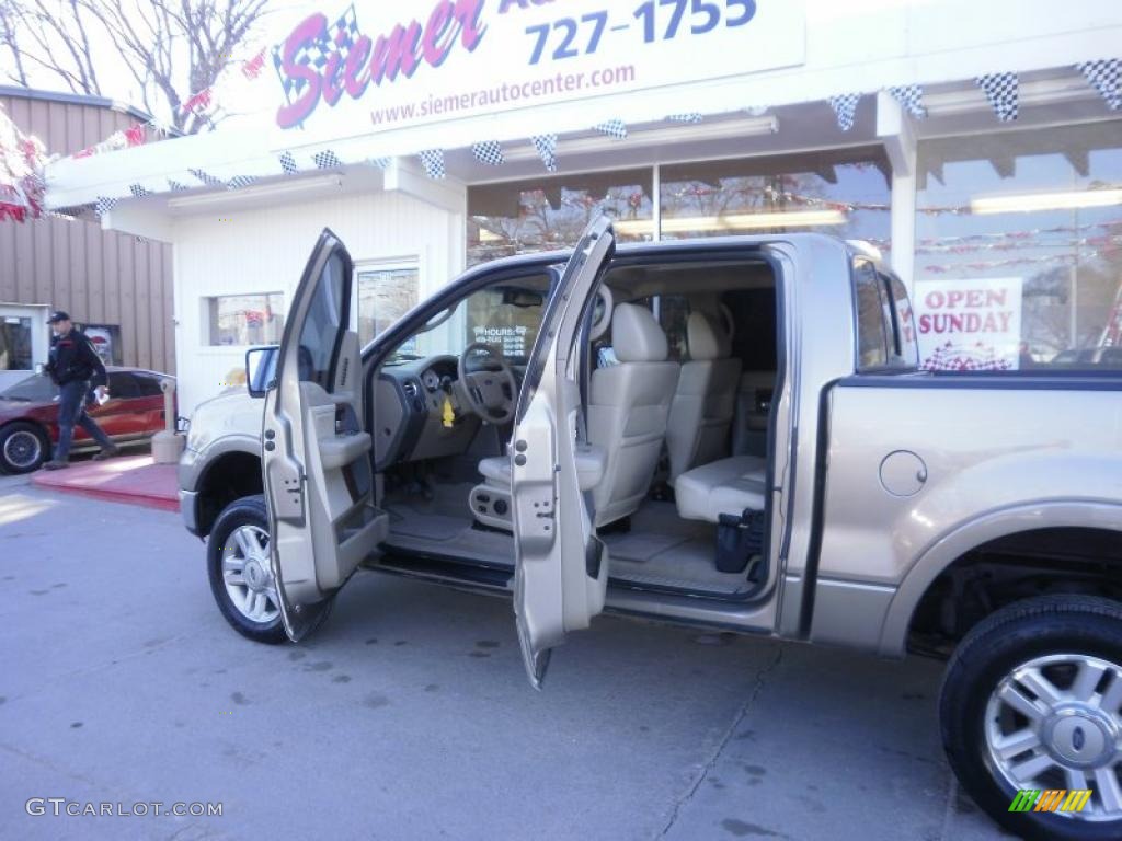 2004 F150 Lariat SuperCrew 4x4 - Arizona Beige Metallic / Tan photo #36