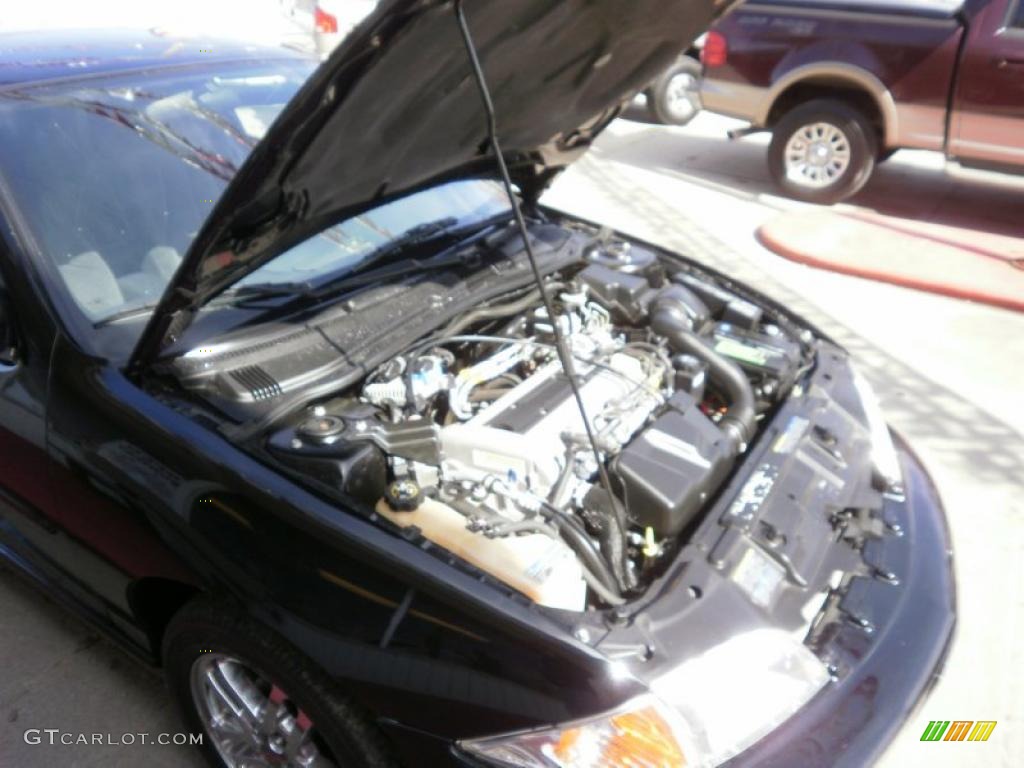 2002 Cavalier LS Sport Coupe - Black / Graphite photo #29