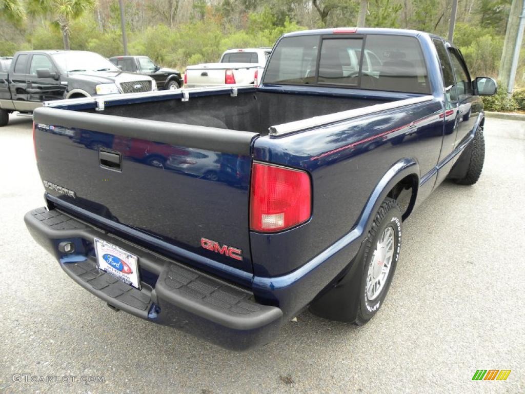 2001 Sonoma SLS Extended Cab 4x4 - Indigo Blue Metallic / Pewter photo #10