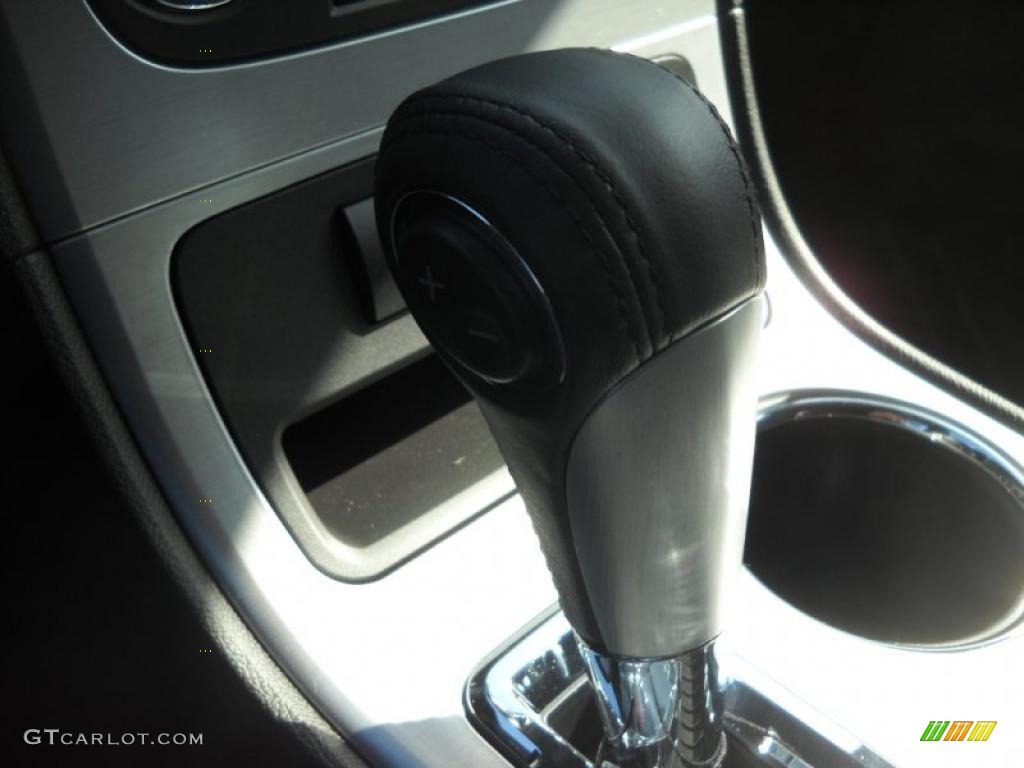 2010 Acadia SLE - Red Jewel Tintcoat / Ebony photo #21